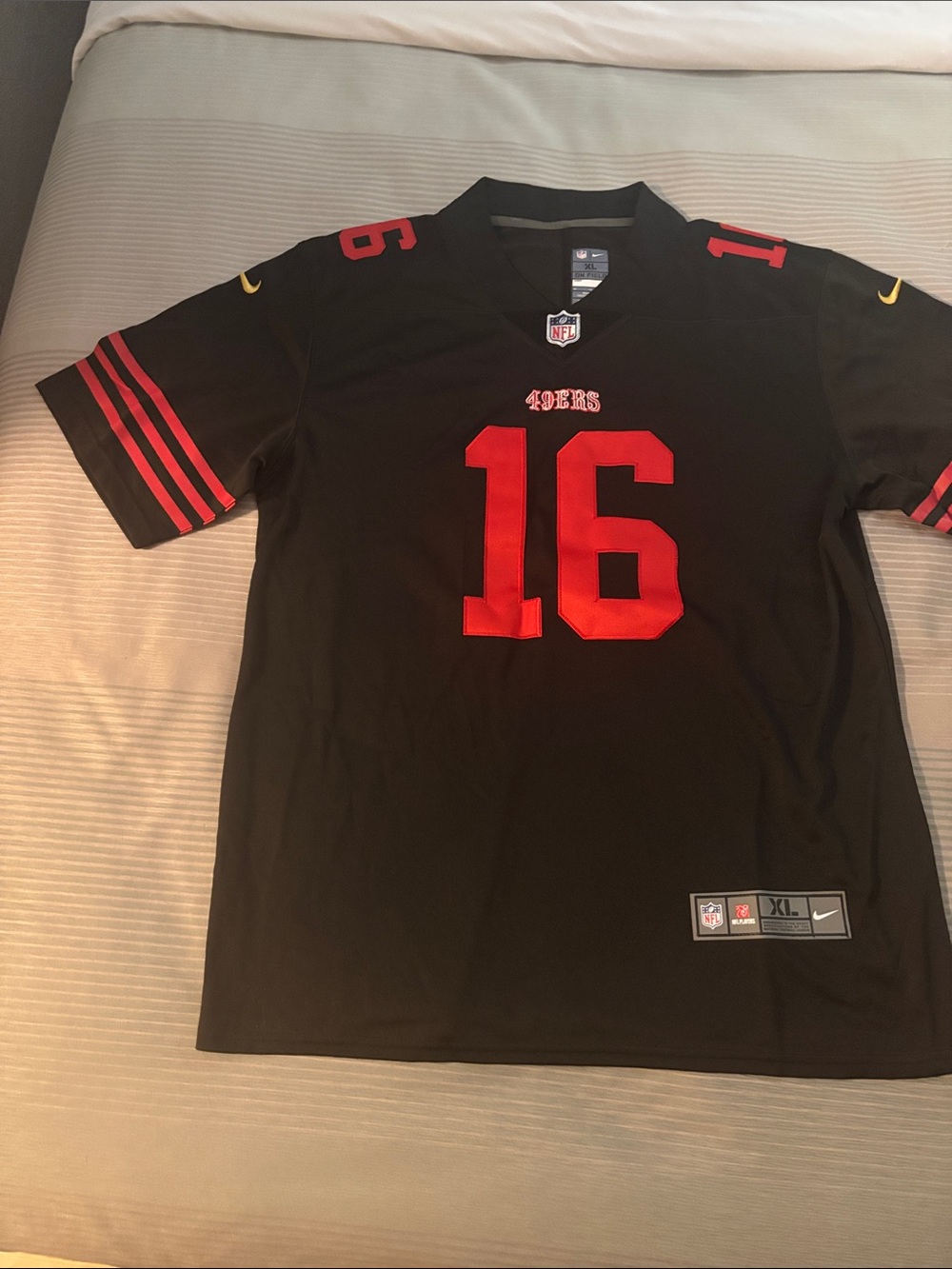 Nike Black & Red San Francisco 49ers #16 Joe Montana retro